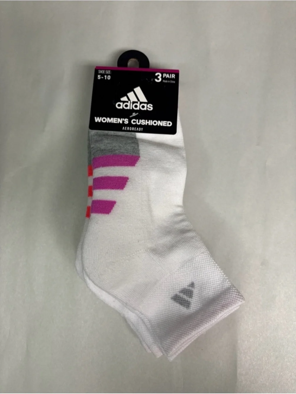 New Adidas Socks Women’s 3 Pair White Aeroready Cushion Quarter Athletic Casual
